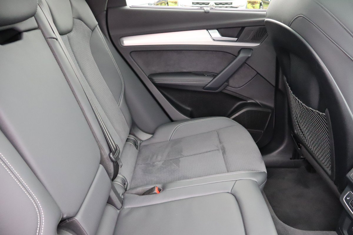 Used 2025 Audi Q5 e Prestige image 14