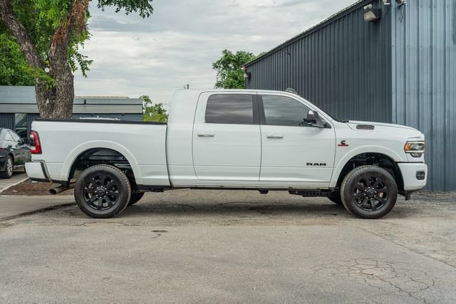 Used 2022 RAM 2500 Laramie w/ Night Edition AWD/4WD image 7