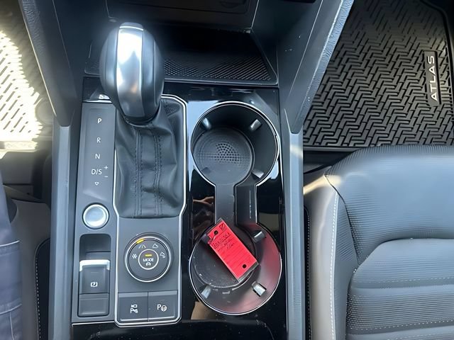 Used 2020 Volkswagen Atlas Cross Sport SEL Premium AWD/4WD image 41