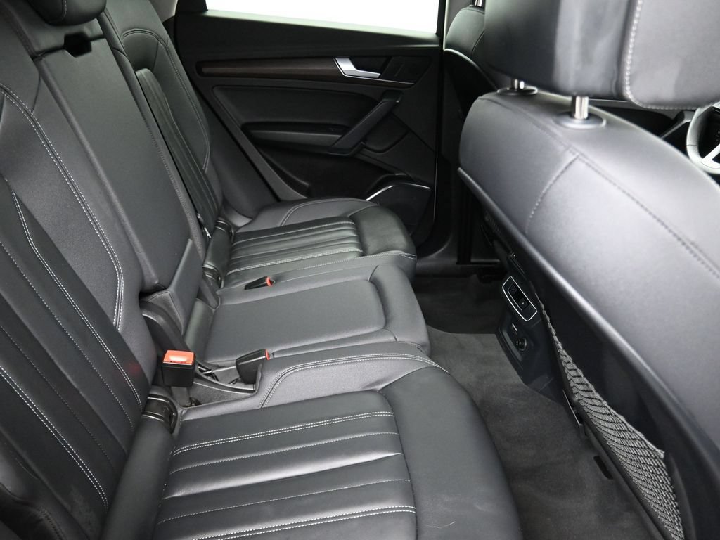 Used 2023 Audi Q5 2.0T Premium w/ Convenience Package AWD/4WD image 13