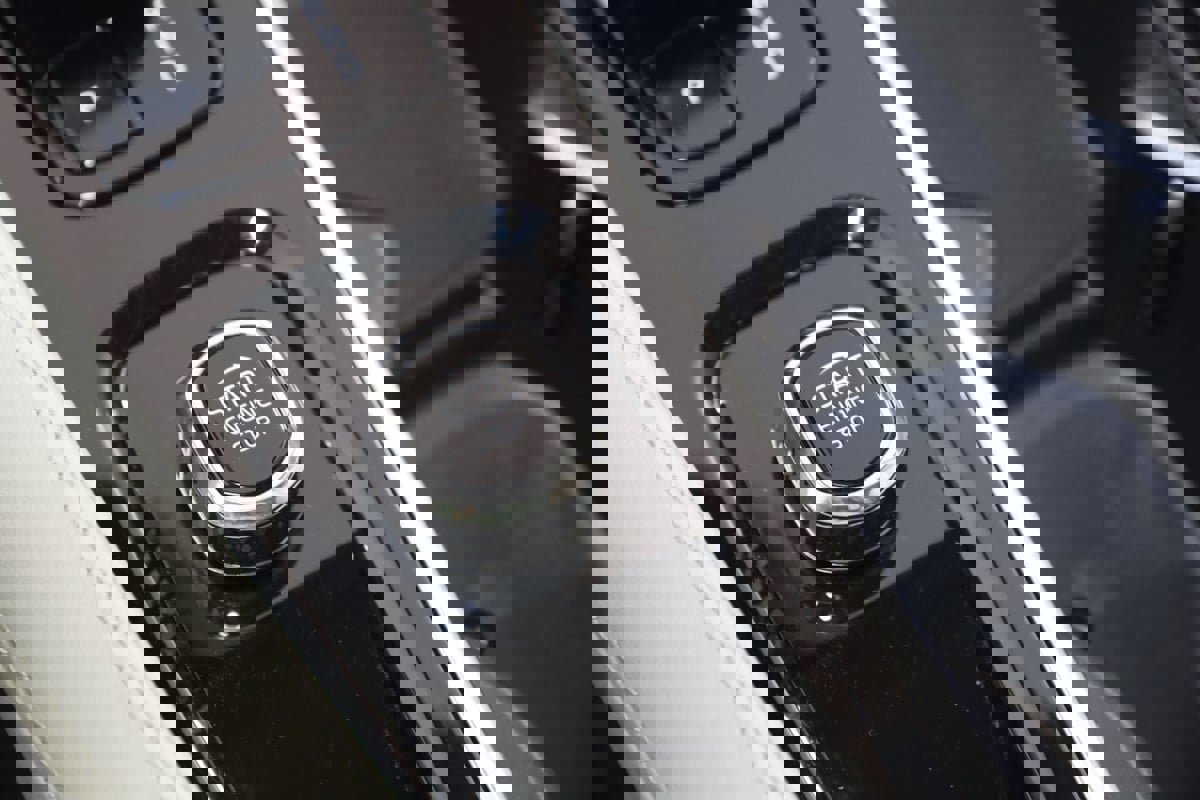 Used 2023 Volvo XC90 B6 Plus w/ Protection Package Premier image 29