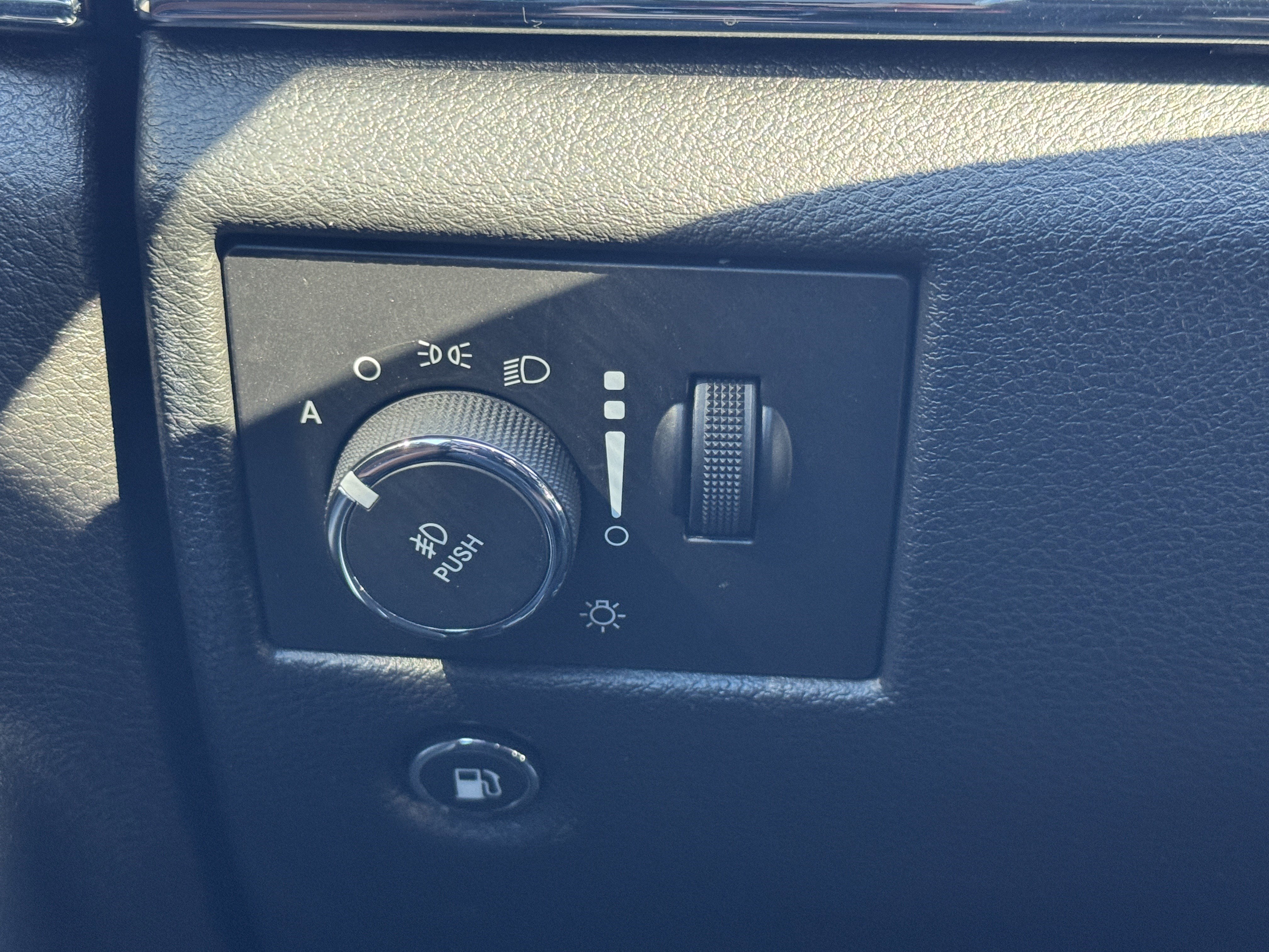 Used 2021 Jeep Grand Cherokee Summit w/ Platinum Series Group image 33