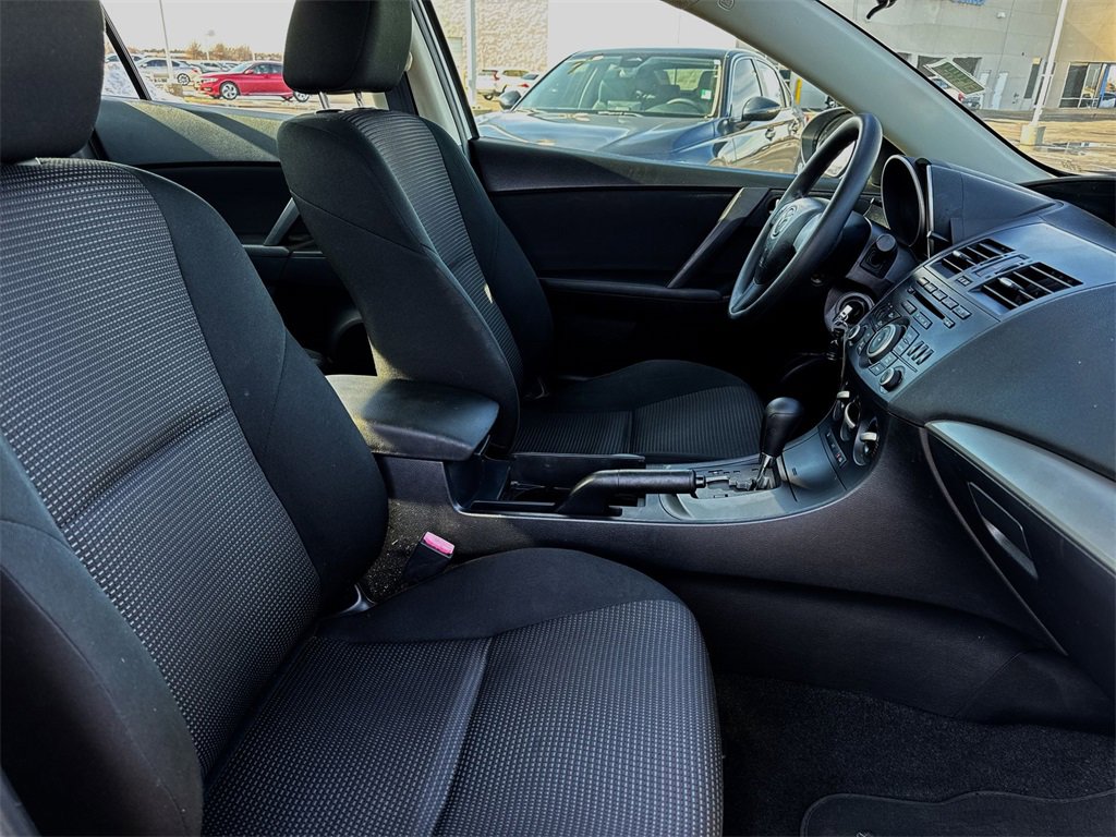 Used 2013 MAZDA MAZDA3 i SV w/ Convenience Pkg image 22
