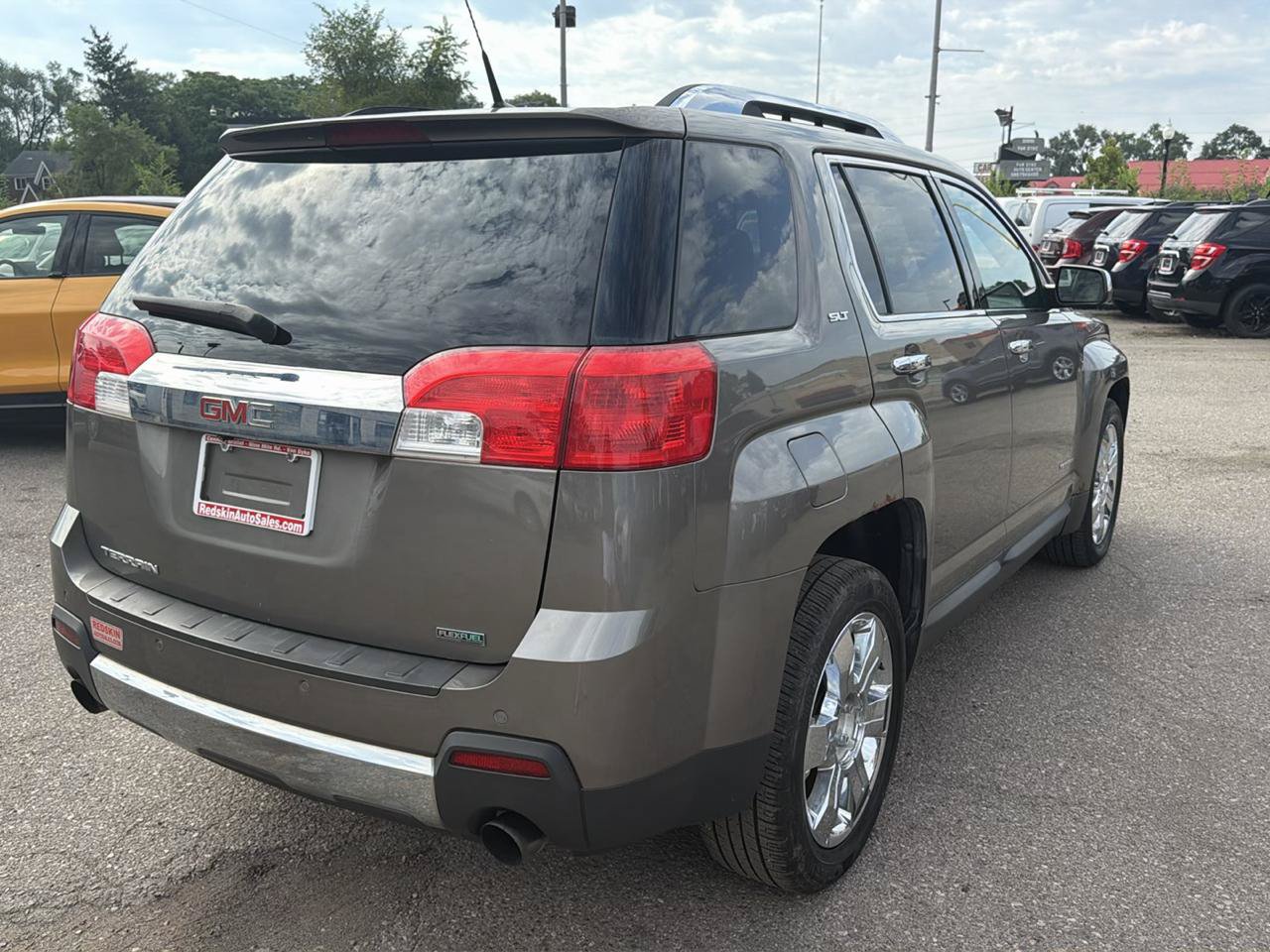 Used 2011 GMC Terrain SLT FWD image 5