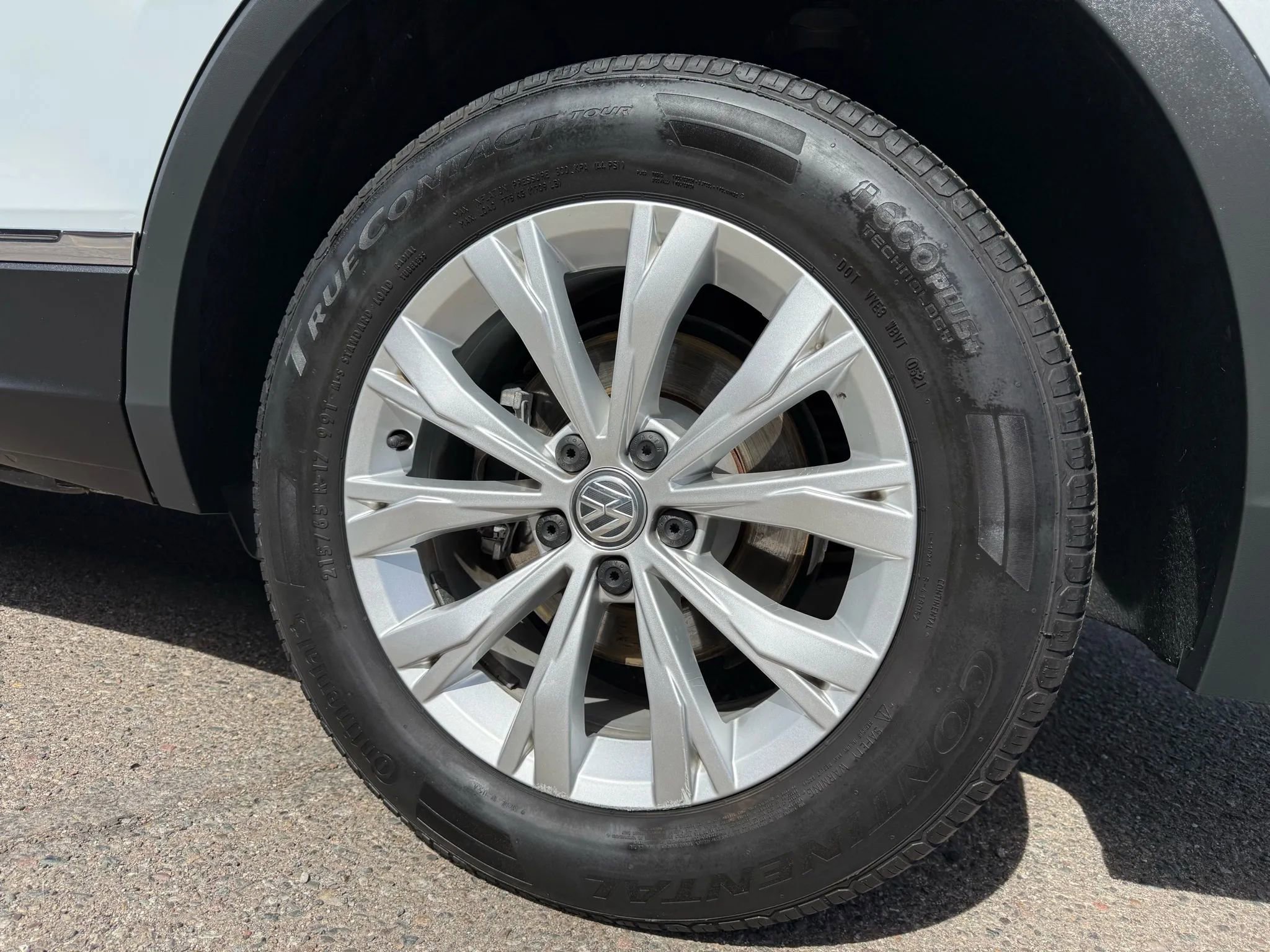 Used 2018 Volkswagen Tiguan SE FWD image 47