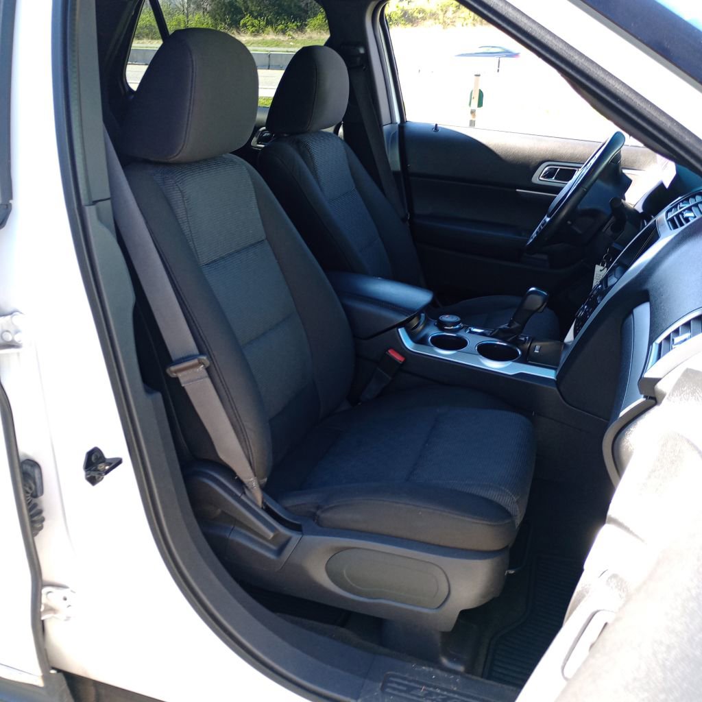Used 2012 Ford Explorer XLT AWD/4WD image 24