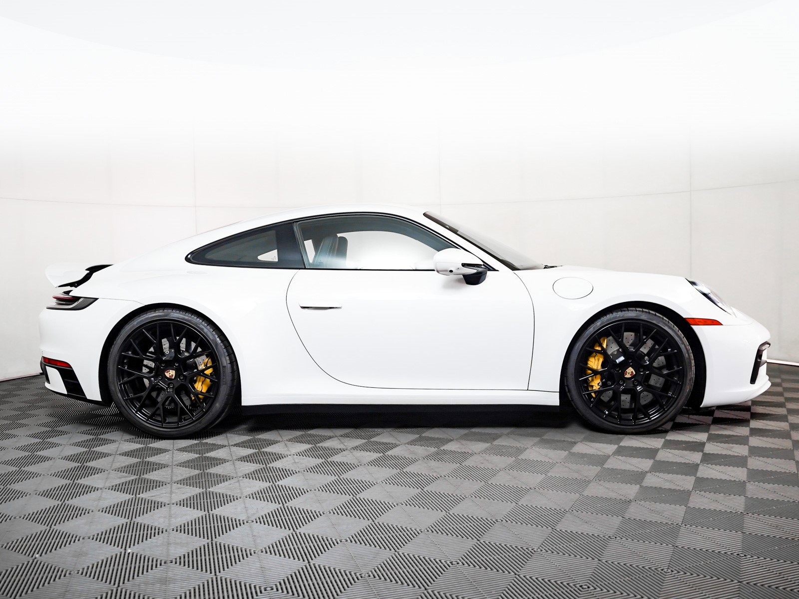 Certified 2024 Porsche 911 Carrera S image 9
