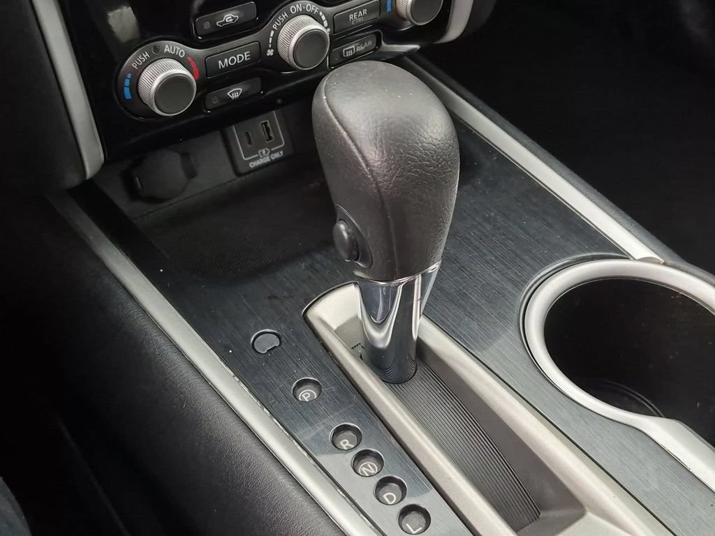 Used 2019 Nissan Pathfinder S FWD image 16