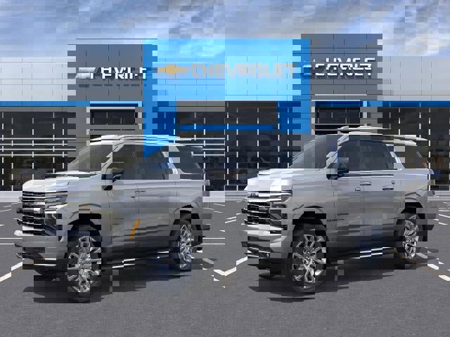 New 2026 Chevrolet Suburban LT w/ Comfort Package image 2