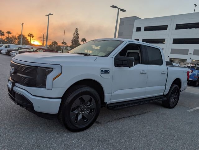 Used 2025 Ford F150 Lightning Flash image 3