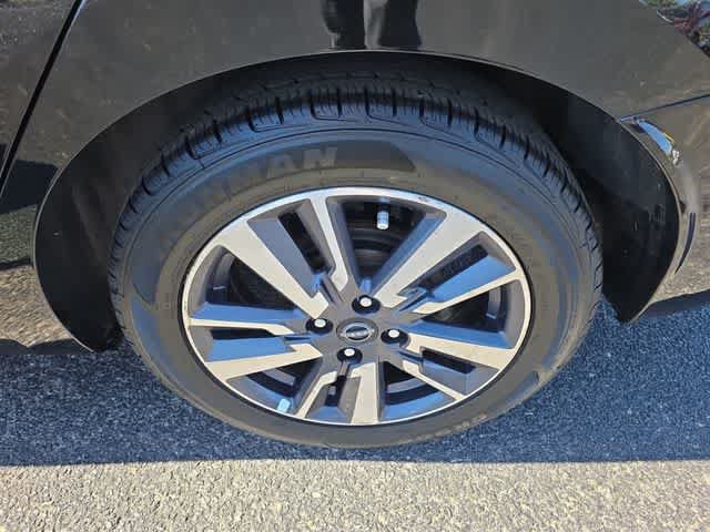 Used 2023 Nissan Versa SV FWD image 48