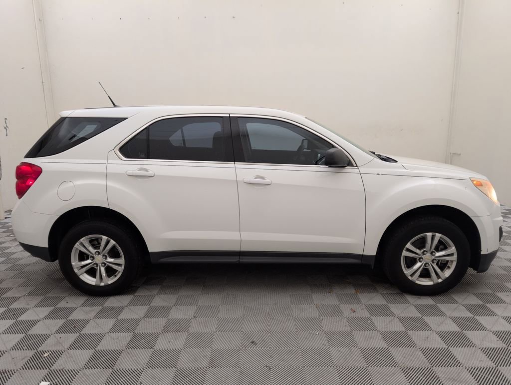 Used 2012 Chevrolet Equinox LS image 2