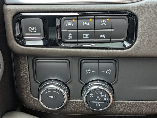 Used 2025 GMC Yukon XL Elevation w/ LPO, Floor Liner Package RWD image 26