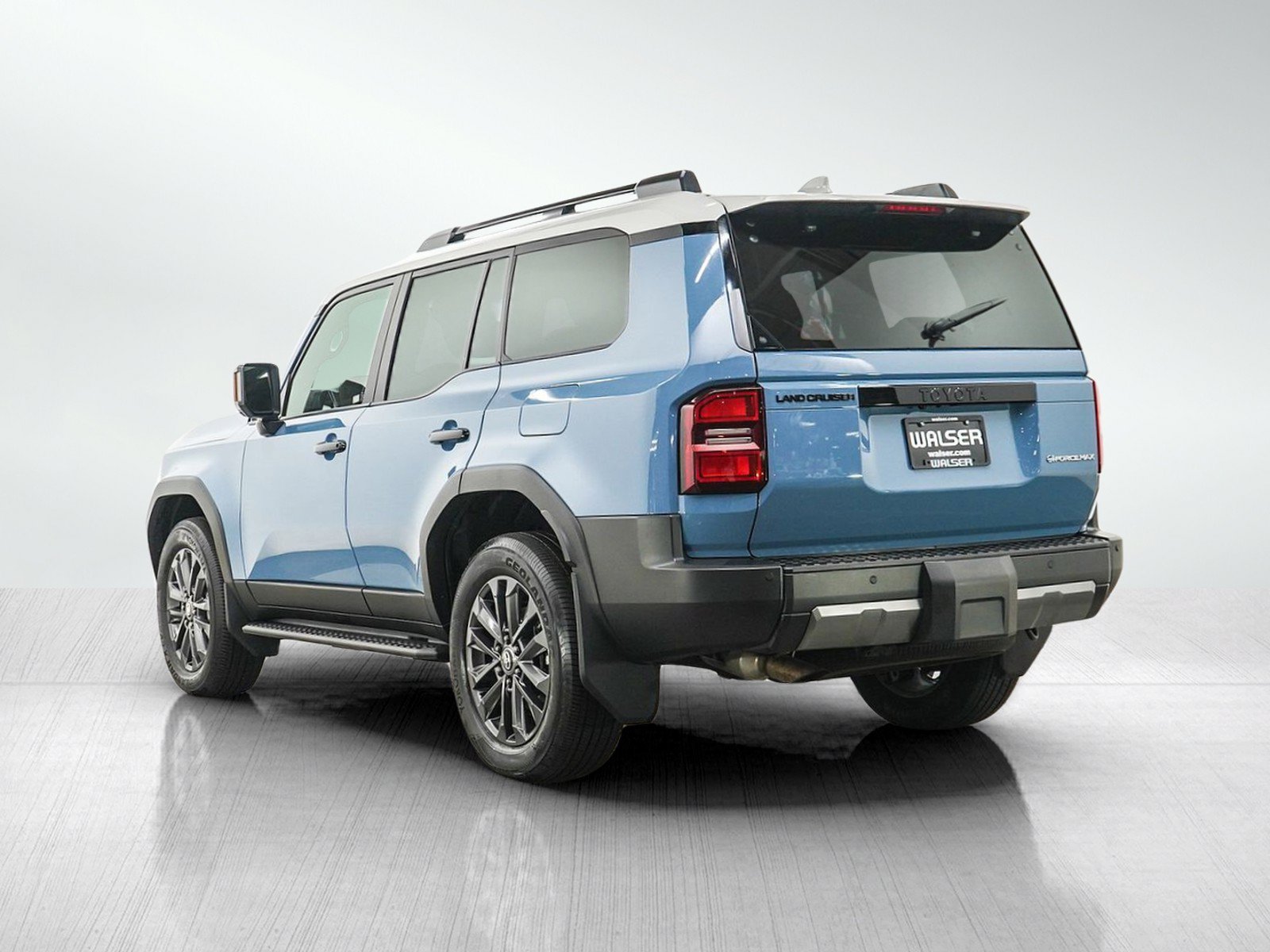 Used 2025 Toyota Land Cruiser w/ Premium Package AWD/4WD image 4