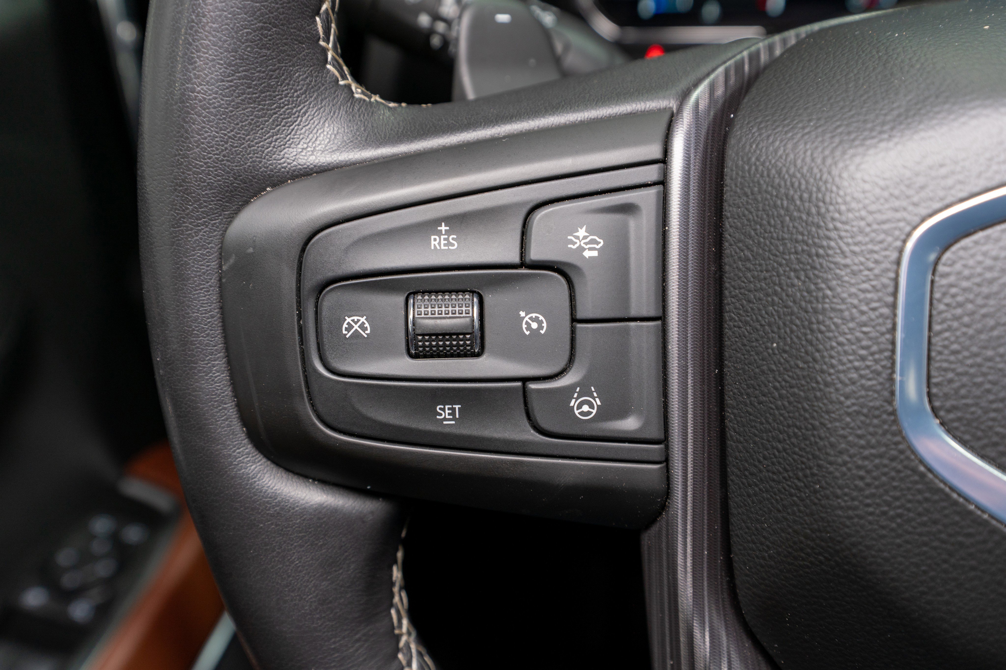 Used 2025 GMC Sierra 1500 Denali Ultimate image 33