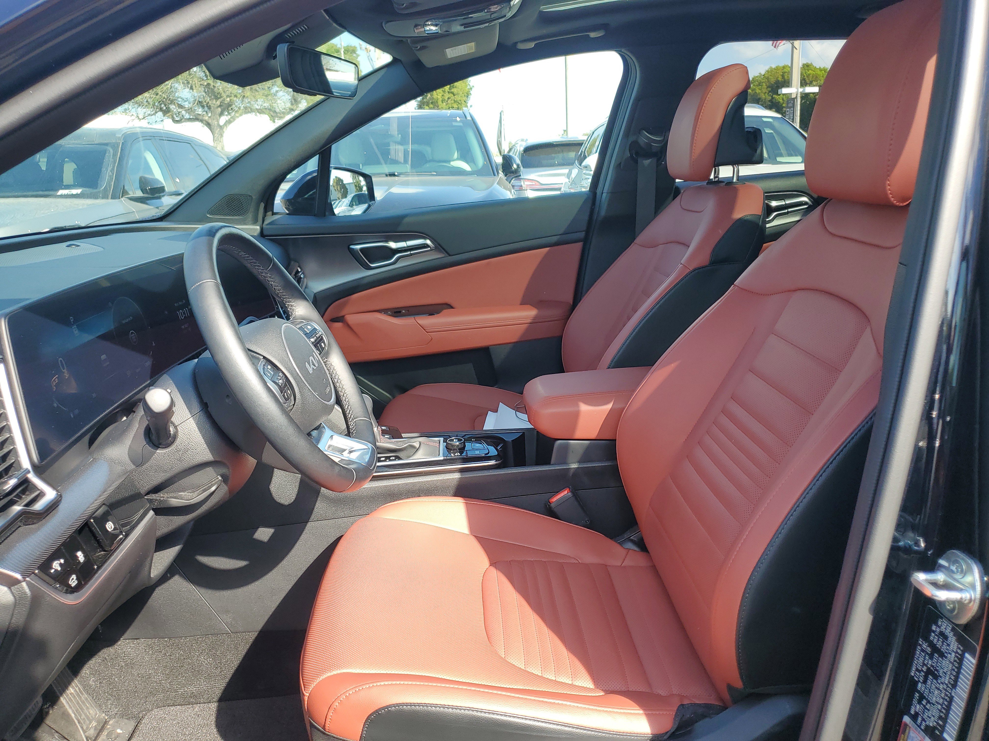 Used 2024 Kia Sportage SX image 14