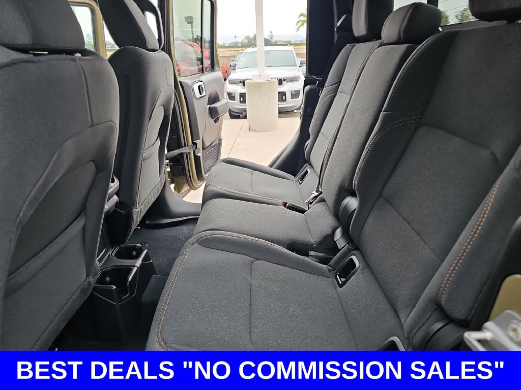 New 2026 Jeep Gladiator Sport AWD/4WD image 13
