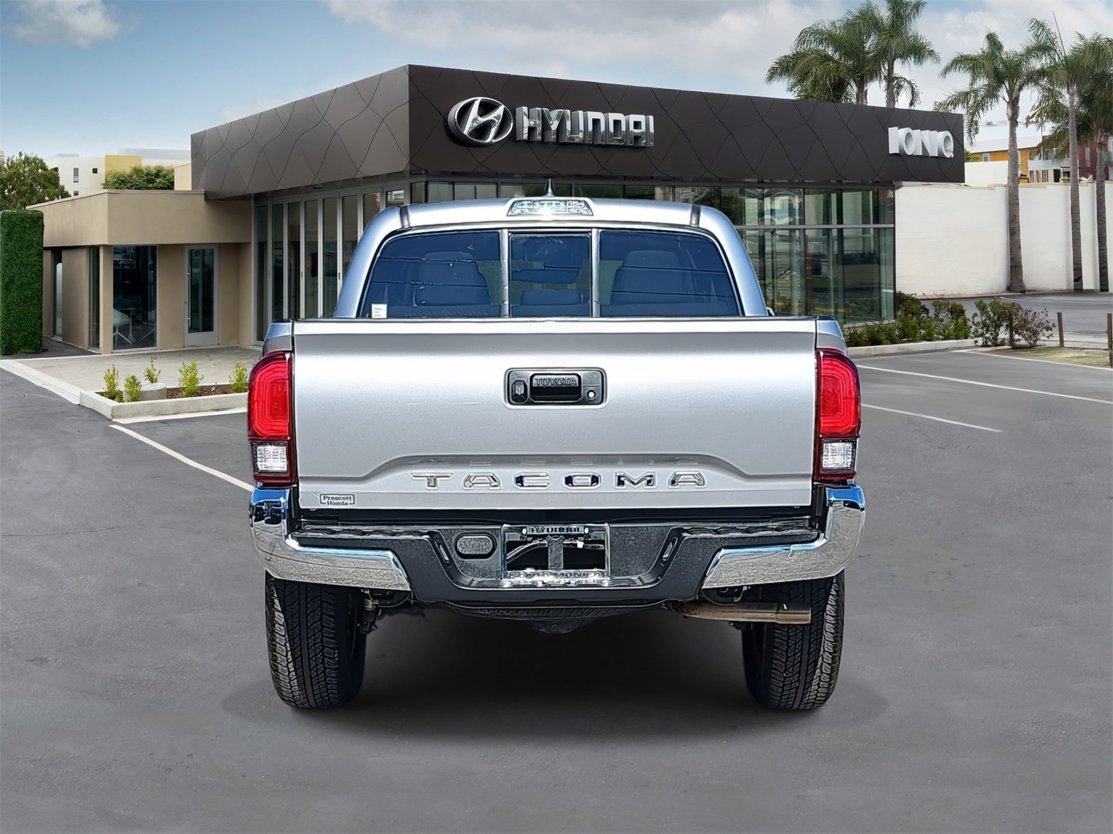 Used 2021 Toyota Tacoma SR5 image 4