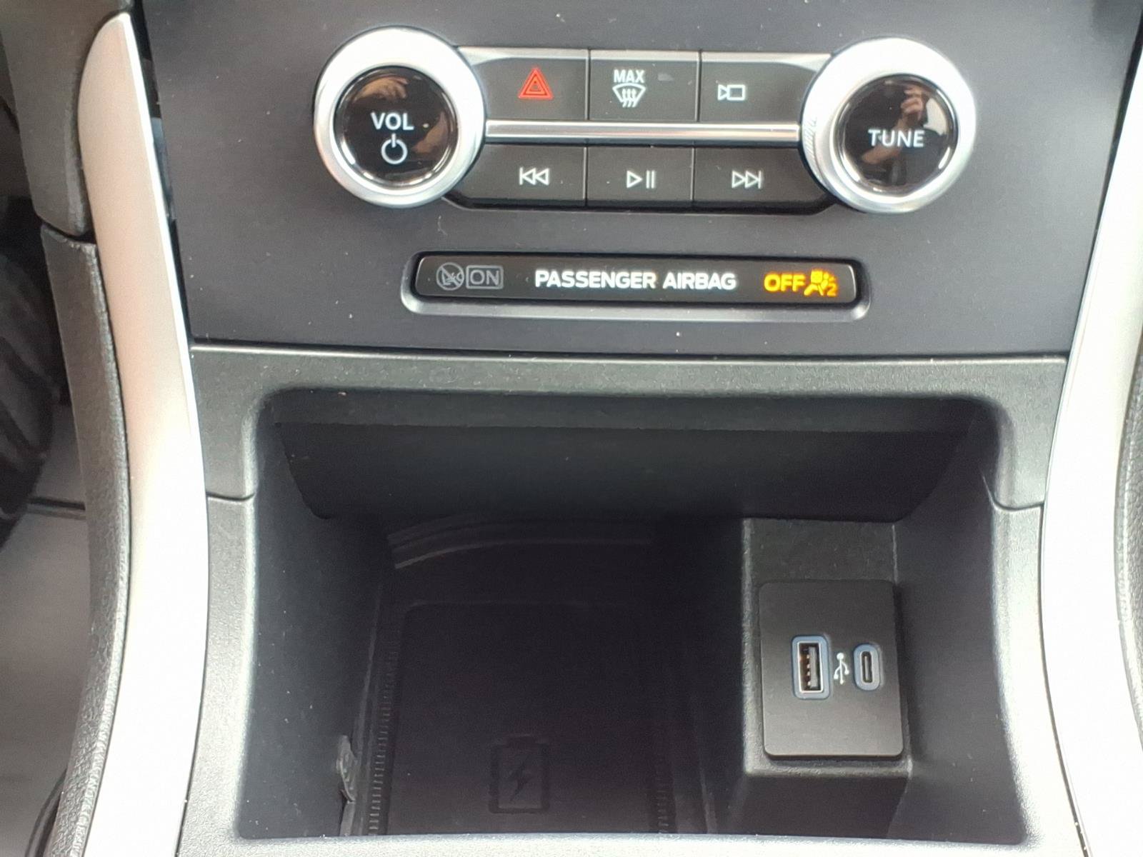 Used 2021 Ford Edge SEL w/ Convenience Package AWD/4WD image 19