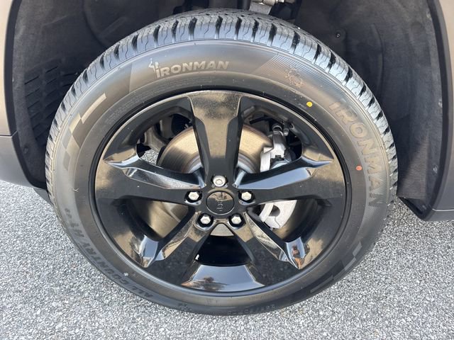 Used 2023 Jeep Grand Cherokee Altitude image 41