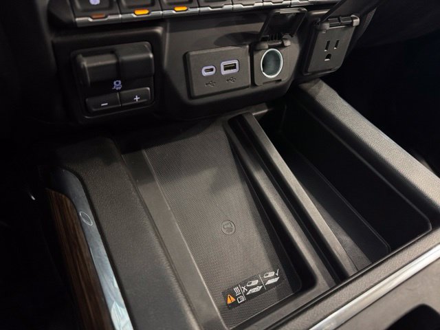 Certified 2021 Chevrolet Silverado 3500 High Country w/ Z71 Off-Road Package AWD/4WD image 17