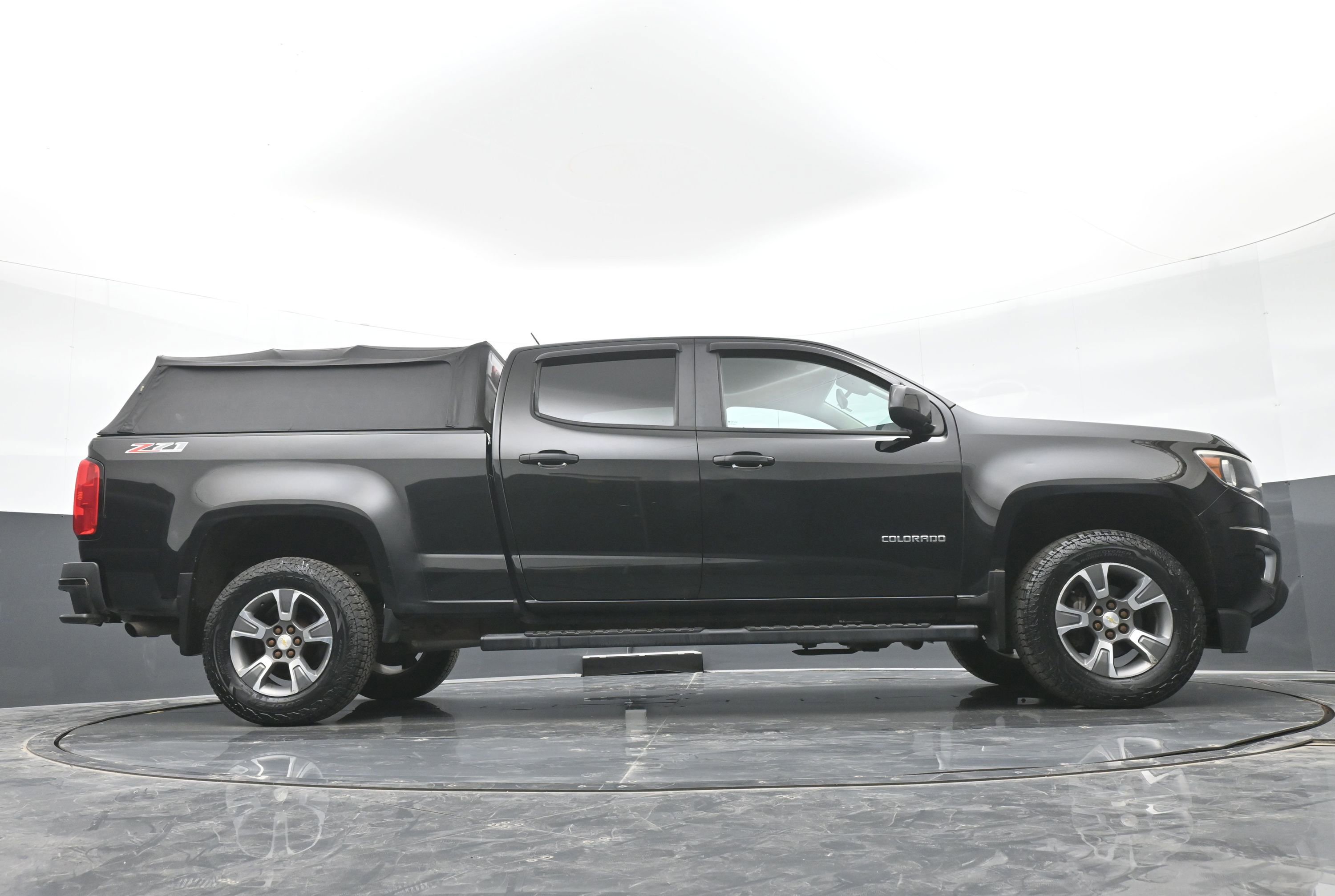 Used 2015 Chevrolet Colorado Z71 AWD/4WD image 43