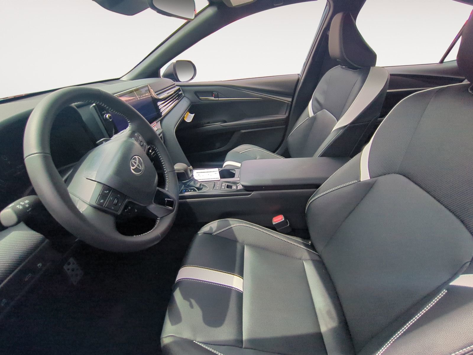 New 2026 Toyota Camry SE image 9