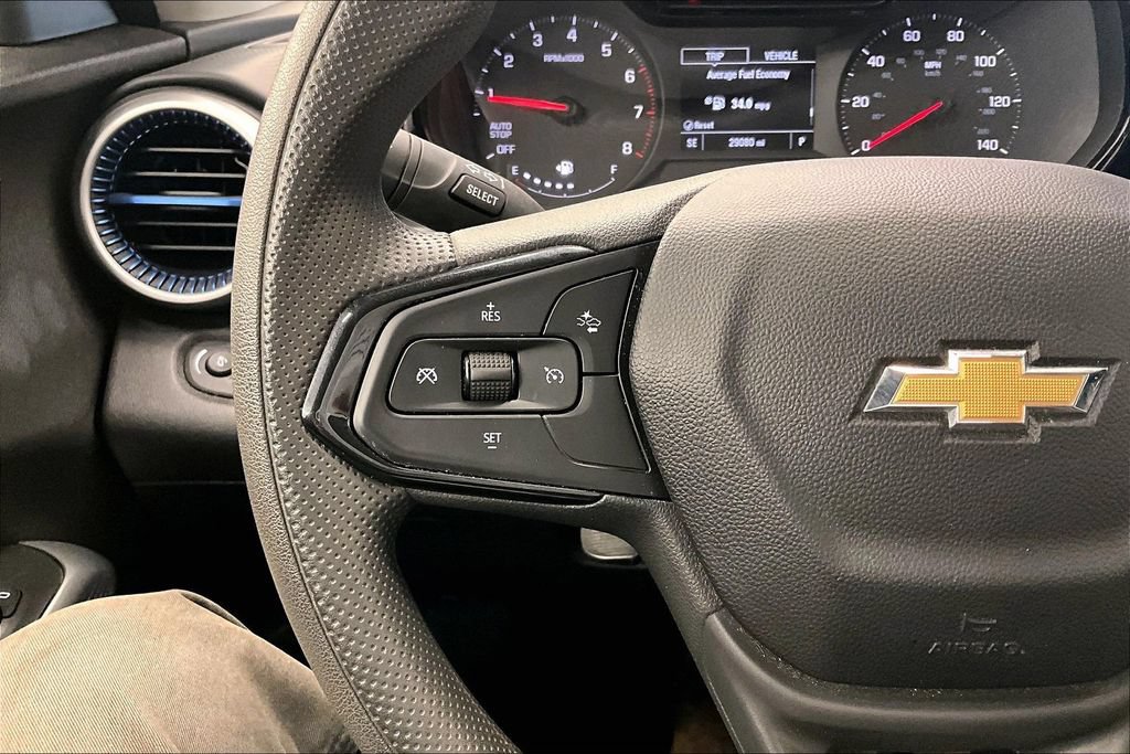Used 2024 Chevrolet Trax LS FWD image 17