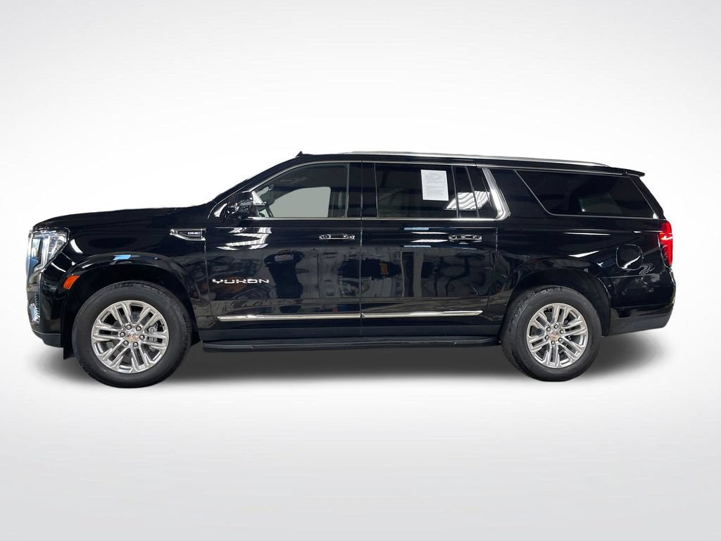 Used 2024 GMC Yukon XL SLT w/ SLT Luxury Package AWD/4WD image 2