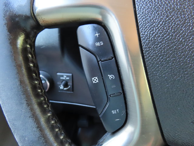 Used 2018 Chevrolet Express 2500 w/ Driver Convenience Package RWD image 19