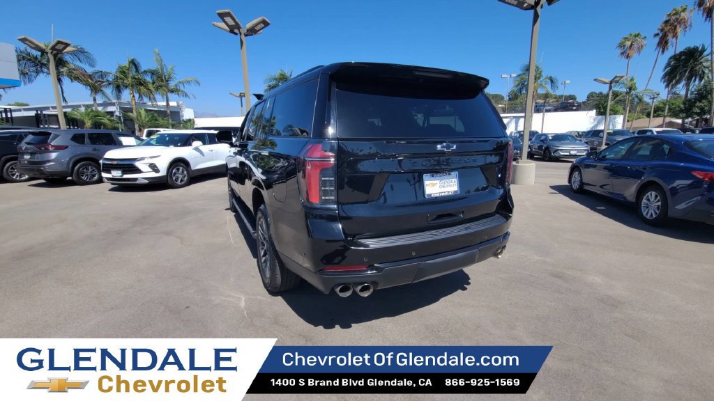 Used 2025 Chevrolet Suburban Z71 AWD/4WD image 7