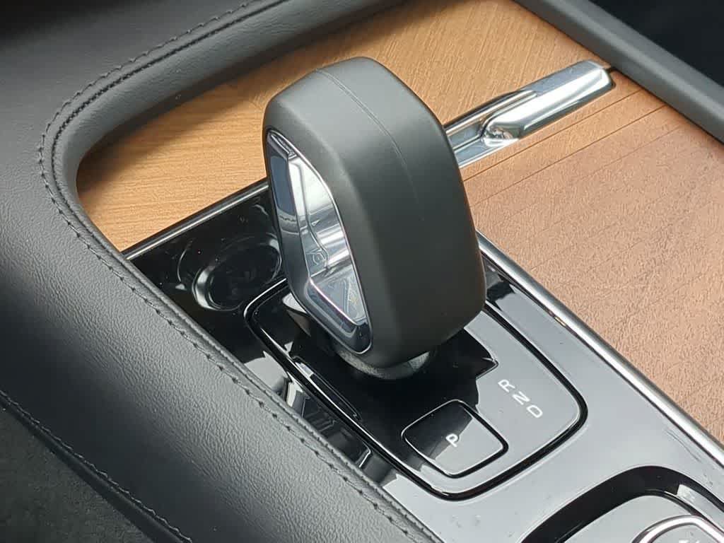 Certified 2023 Volvo XC90 B6 Plus w/ Protection Package Premier AWD/4WD image 30