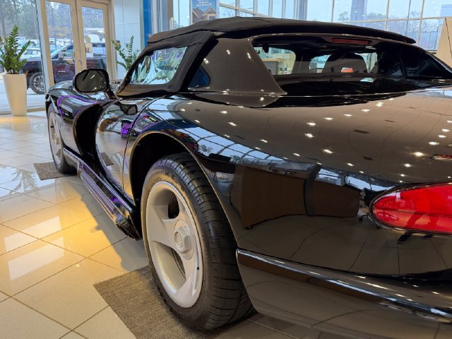 Used 1994 Dodge Viper RT/10 RWD image 26