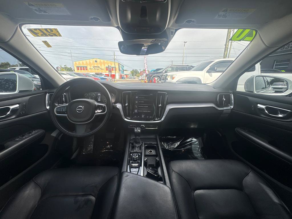 Used 2020 Volvo S60 T6 Momentum AWD/4WD image 17