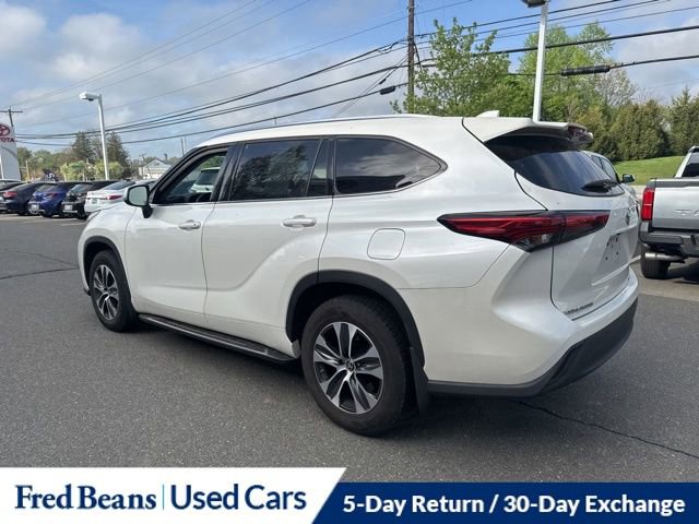 Used 2021 Toyota Highlander XLE image 11