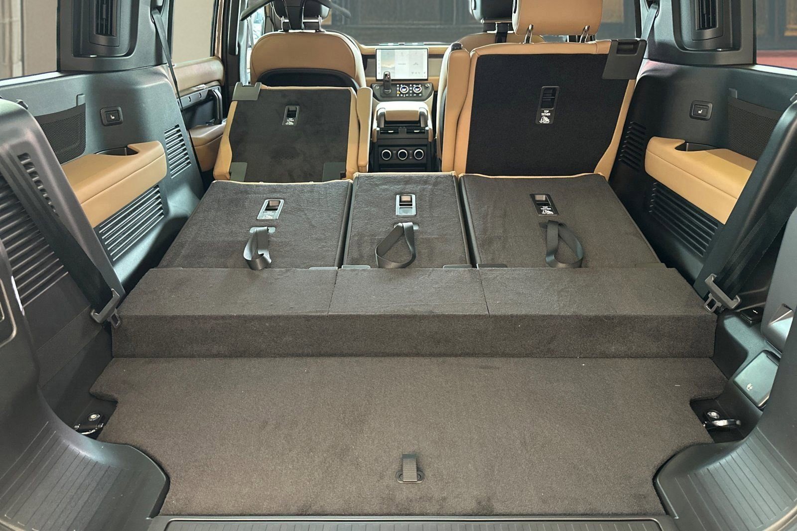 New 2026 Land Rover Defender 130 S image 30