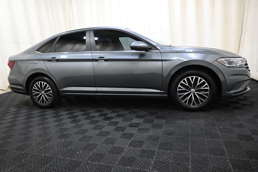Used 2019 Volkswagen Jetta R-Line image 12