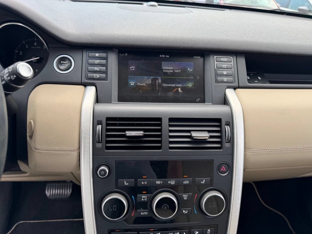 Used 2017 Land Rover Discovery Sport HSE AWD/4WD image 26