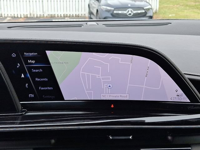 Used 2022 Cadillac Escalade ESV Sport w/ Touring Package image 21