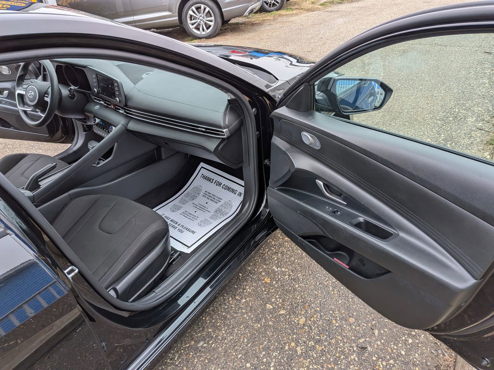 Used 2021 Hyundai Elantra SEL image 30