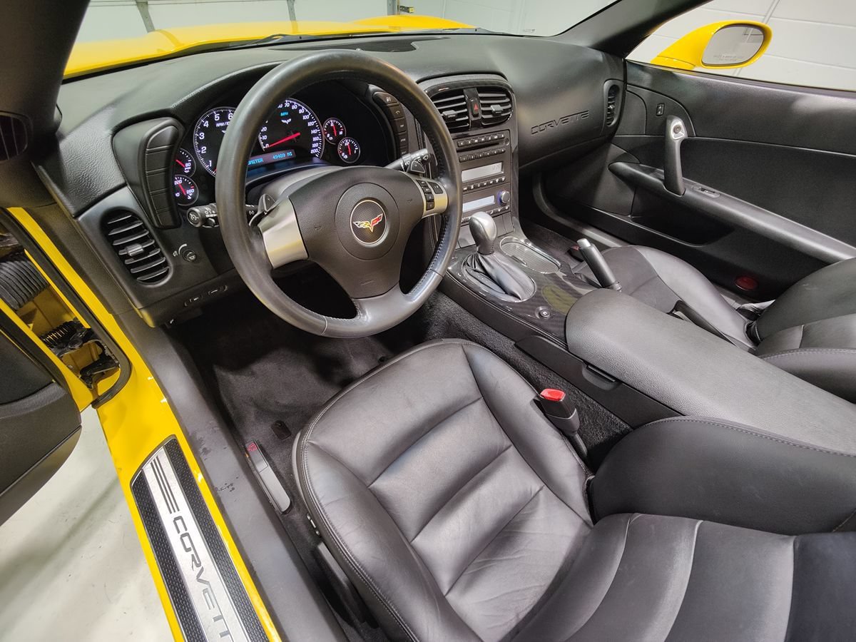 Used 2011 Chevrolet Corvette Grand Sport RWD image 26