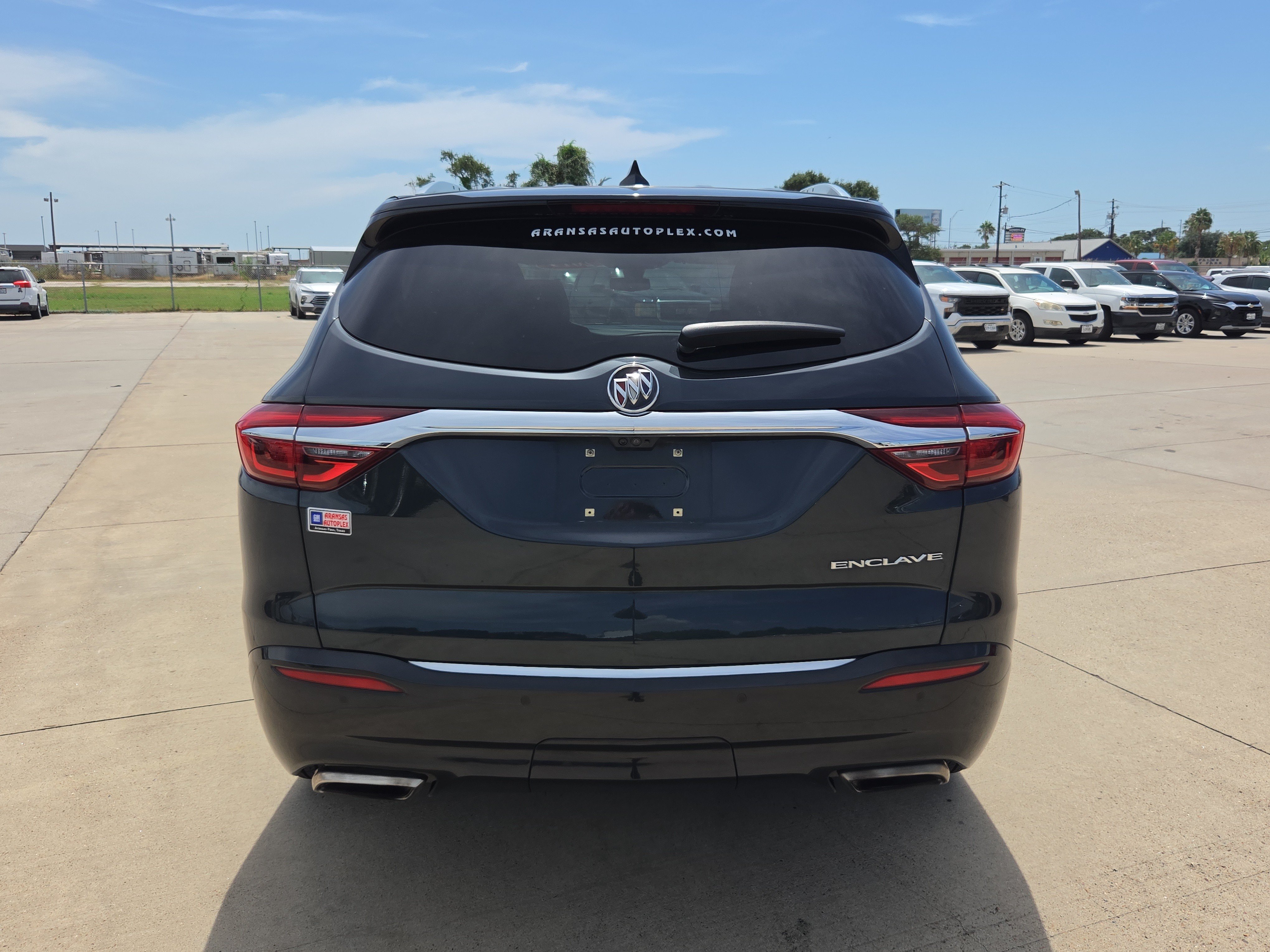 Used 2019 Buick Enclave Avenir w/ Avenir Technology Package FWD image 6
