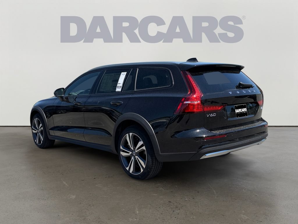 New 2026 Volvo V60 B5 Cross Country Plus w/ Climate Package AWD/4WD image 3