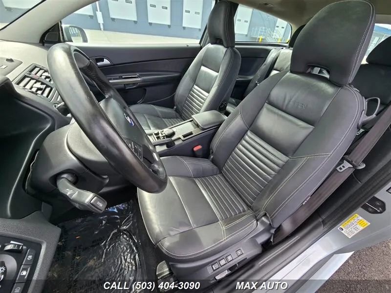 Used 2011 Volvo C30 T5 R-Design image 12