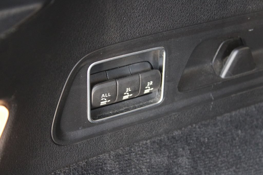 Used 2024 Mercedes-Benz GLS 450 4MATIC image 11