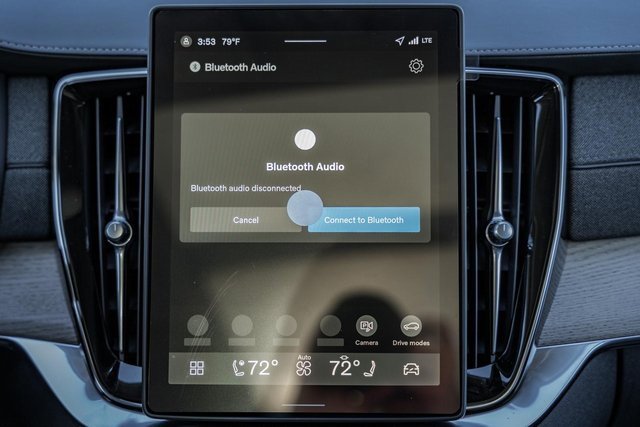New 2026 Volvo XC90 B6 Plus w/ Protection Package Premier image 21