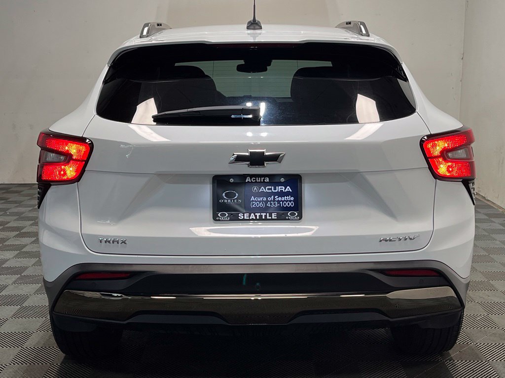 Used 2024 Chevrolet Trax ACTIV w/ Driver Confidence Package FWD image 21