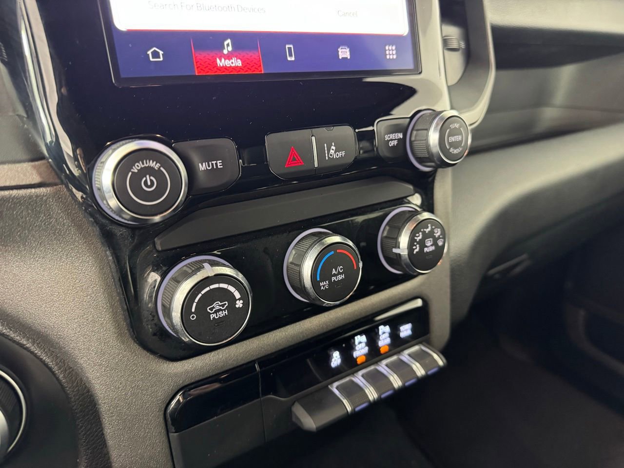 Used 2025 RAM 1500 Tradesman image 17