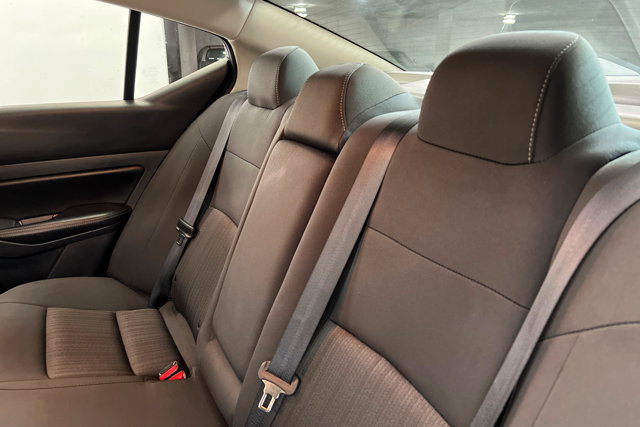 Used 2025 Nissan Altima 2.5 SV w/ SV Premium Package FWD image 21