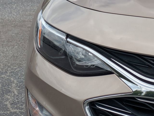 Used 2019 Chevrolet Malibu LT FWD image 10